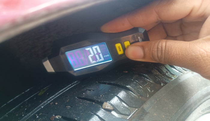 2019 Maruti Ertiga VXI AT SHVS, Petrol, Automatic, 31,463 km, tyre