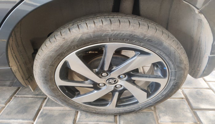 2023 Toyota Glanza G AMT, Petrol, Automatic, 10,370 km, tyre