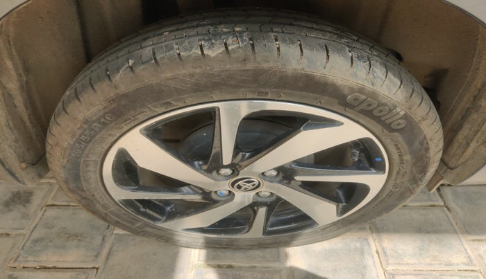 2023 Toyota Glanza G AMT, Petrol, Automatic, 10,370 km, tyre