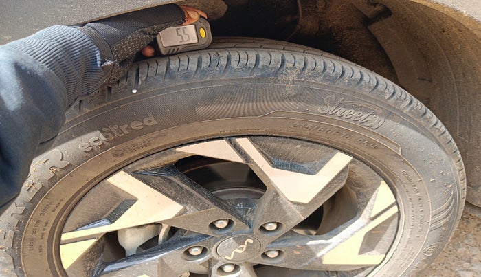 2024 KIA SONET GTX PLUS 1.5 DIESEL AT, Diesel, Automatic, 14,467 km, tyre