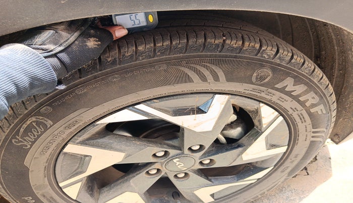 2024 KIA SONET GTX PLUS 1.5 DIESEL AT, Diesel, Automatic, 14,467 km, tyre