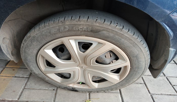 2023 Tata ALTROZ XM PLUS PETROL, Petrol, Manual, 20,963 km, tyre