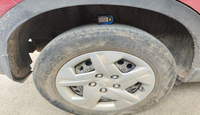 2022 Hyundai VENUE SX 1.2 PETROL, Petrol, Manual, 30,623 km, tyre