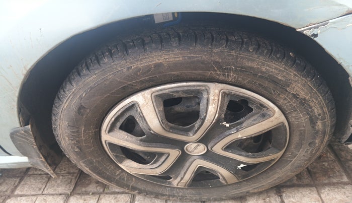 2010 Volkswagen Polo COMFORTLINE 1.2L PETROL, Petrol, Manual, 87,849 km, tyre