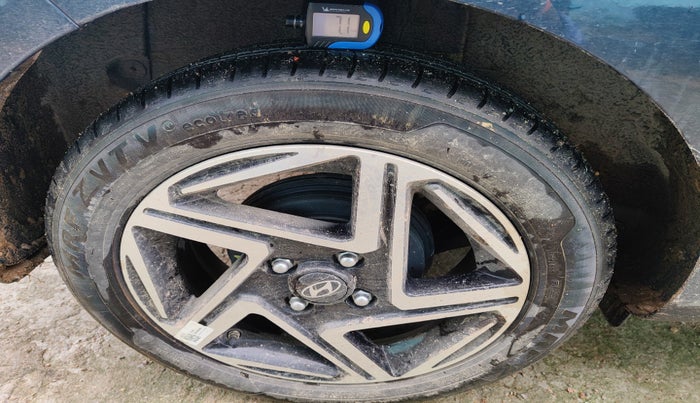 2025 Hyundai GRAND I10 NIOS Sportz (O) 1.2 Kappa VTVT, Petrol, Manual, 3,281 km, tyre