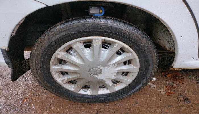 2010 Tata Indigo CS LS TDI, Diesel, Manual, 1,60,292 km, tyre