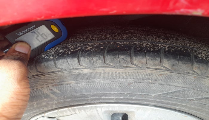 2010 Hyundai i10 MAGNA 1.2, Petrol, Manual, 1,73,060 km, tyre