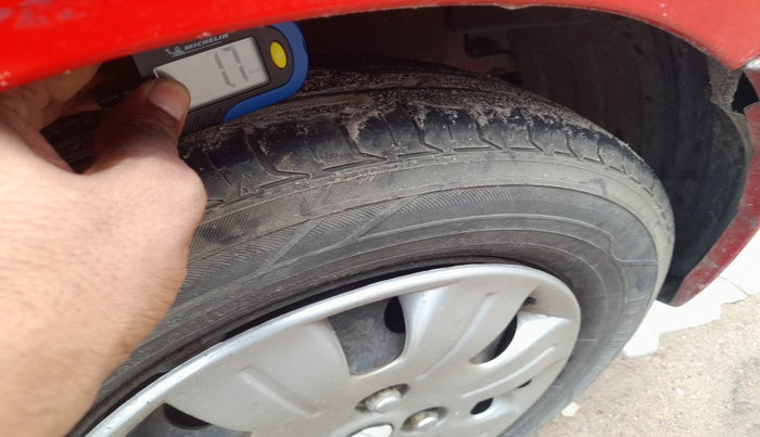 2010 Hyundai i10 MAGNA 1.2, Petrol, Manual, 1,73,060 km, tyre