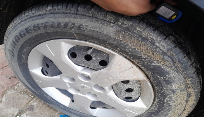 2022 Mahindra XUV300 W6 1.2 PETROL, Petrol, Manual, 26,142 km, tyre