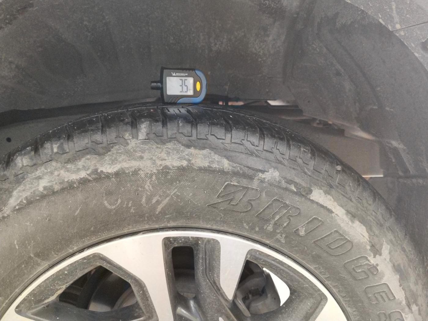 2022 Toyota Fortuner 4X4 AT 2.8 LEGENDER, Diesel, Automatic, 1,09,061 km, tyre