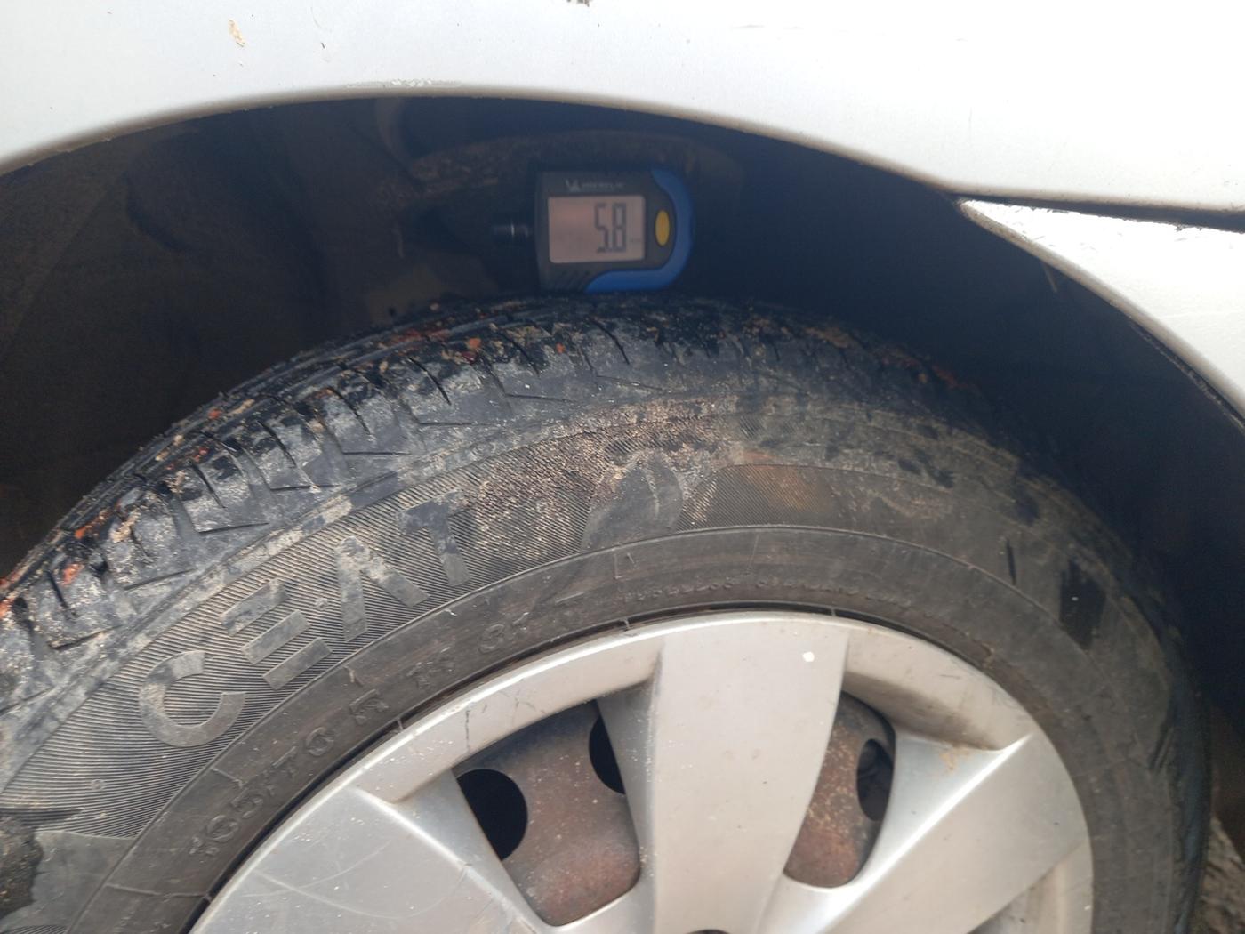 2010 Hyundai Verna TRANSFORM 1.5 CRDI, Diesel, Manual, 78,705 km, tyre