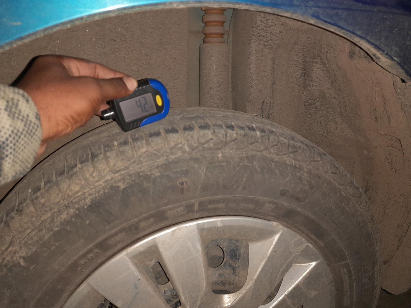 2014 Maruti Swift Dzire VXI, Petrol, Manual, 70,157 km, tyre