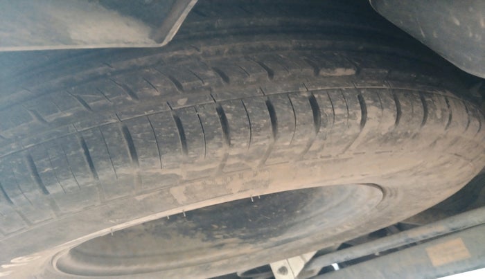 2020 Tata Harrier XMA 2.0L KRYOTEC, Diesel, Automatic, 1,25,271 km, tyre