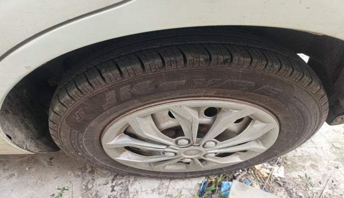 2021 Maruti Dzire LXI, Petrol, Manual, 80,122 km, tyre