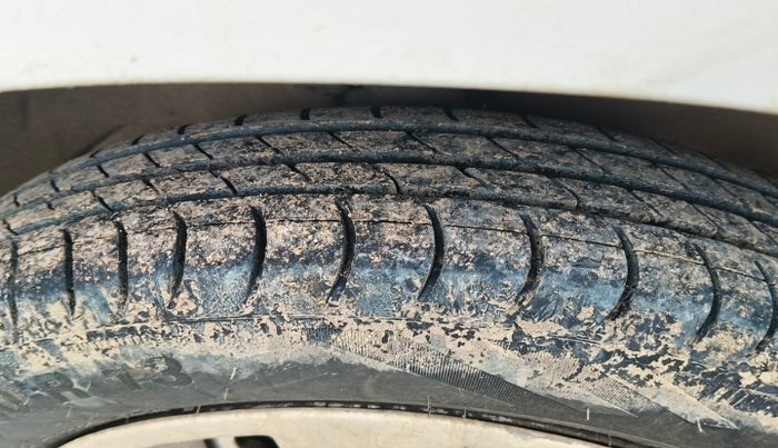 2018 Maruti Wagon R 1.0 LXI CNG, Petrol, Manual, 1,01,078 km, tyre
