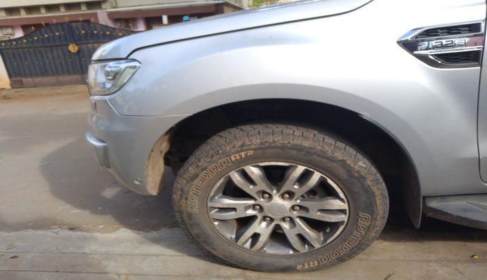 2017 Ford Endeavour TITANIUM 3.2 4X4 AT, Diesel, Automatic, 2,07,000 km, tyre