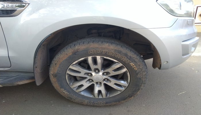 2017 Ford Endeavour TITANIUM 3.2 4X4 AT, Diesel, Automatic, 2,07,000 km, tyre