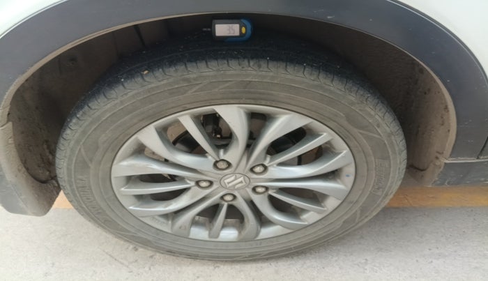 2017 Maruti S Cross ZETA 1.3, Diesel, Manual, 1,35,953 km, tyre