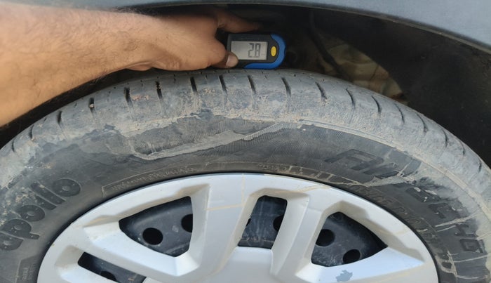 2019 Mahindra XUV300 W4 1.2 PETROL, Petrol, Manual, 19,879 km, tyre