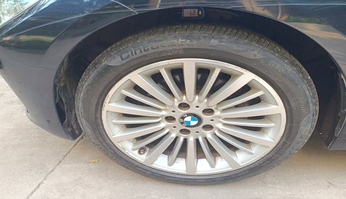 2016 BMW 3 Series  GT 320d Luxury Line, Diesel, Automatic, 71,165 km, tyre