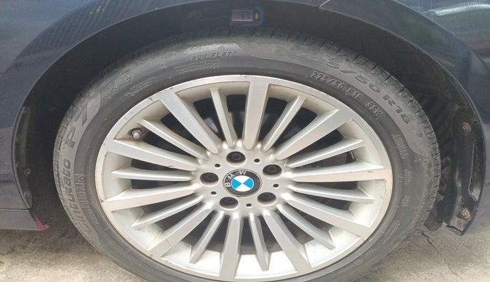 2016 BMW 3 Series  GT 320d Luxury Line, Diesel, Automatic, 71,165 km, tyre