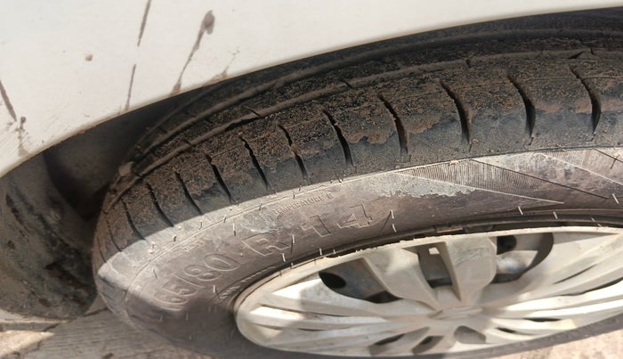 2019 Maruti Dzire VXI, Petrol, Manual, 57,023 km, tyre