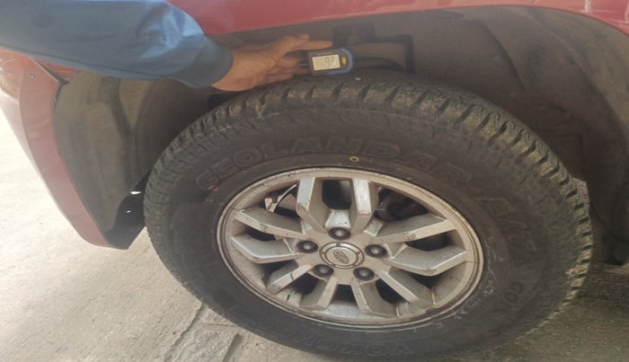 2016 Mahindra TUV300 T8, Diesel, Manual, 62,905 km, tyre