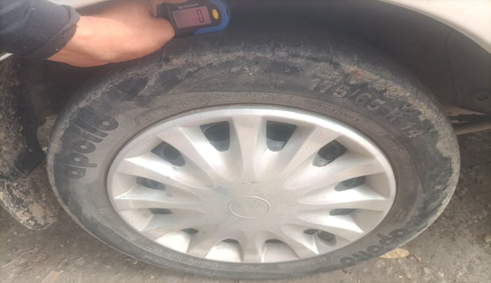 2016 Tata Indigo ECS GLS, Petrol, Manual, 65,795 km, tyre