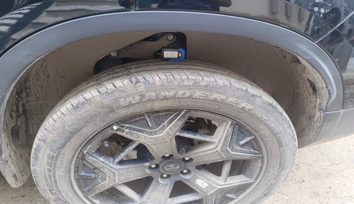 2024 Tata Safari PURE PLUS S DARK EDITION, Diesel, Manual, 19,203 km, tyre