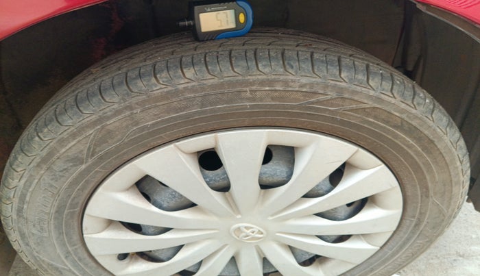 2011 Toyota Etios G, Petrol, Manual, 56,396 km, tyre