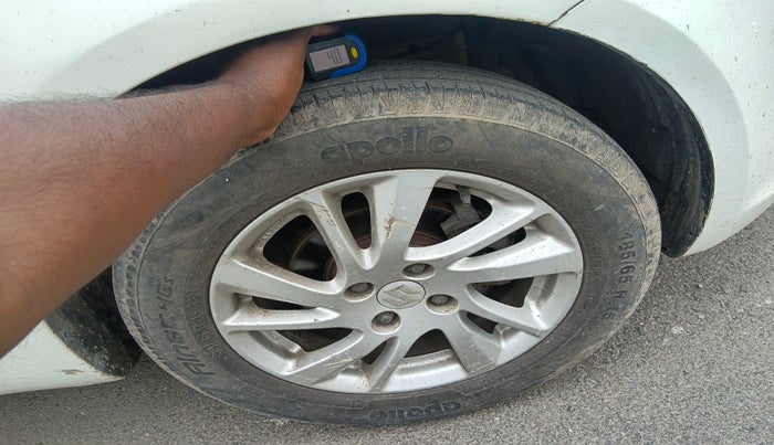 2012 Maruti Swift ZXI, Petrol, Manual, 3 km, tyre