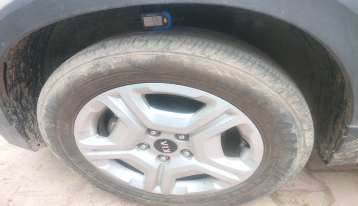 2023 KIA SONET HTK PLUS 1.2, Petrol, Manual, 11,469 km, tyre