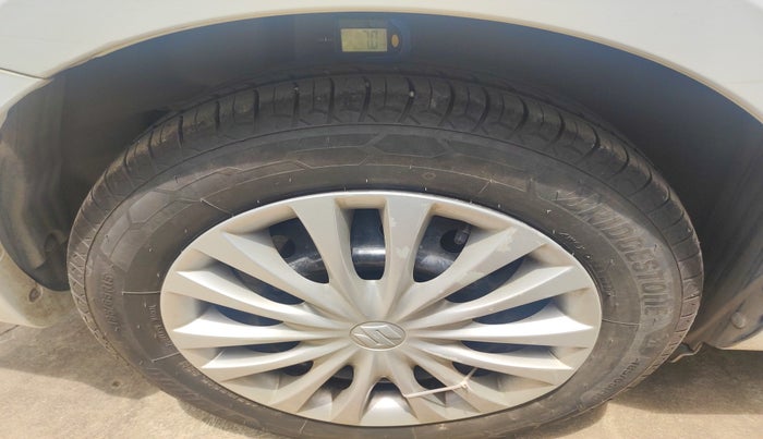 2016 Maruti Ciaz VDI+ SHVS, Diesel, Manual, 1,39,818 km, tyre
