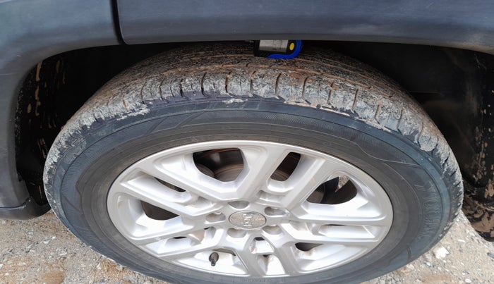 2018 Jeep Compass LIMITED (O) 2.0 DIESEL, Diesel, Manual, 1,35,871 km, tyre