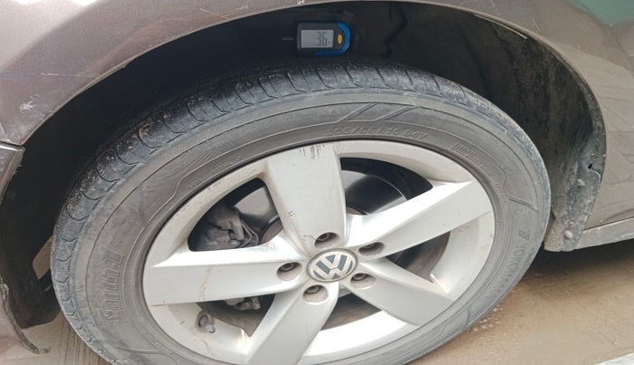 2012 Volkswagen Jetta TRENDLINE TDI, Diesel, Manual, 1,59,474 km, tyre