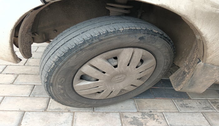 2018 Maruti Alto 800 LXI CNG, Petrol, Manual, 1,54,418 km, tyre