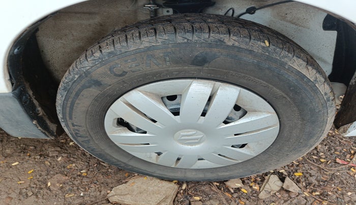 2021 Maruti Alto LXI, Petrol, Manual, 17,554 km, tyre