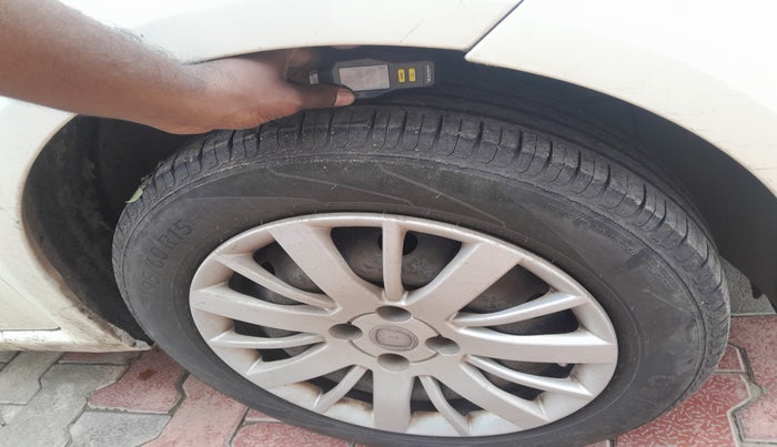 2014 Fiat Linea ACTIVE 1.3 L, Diesel, Manual, 78,100 km, tyre