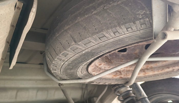 2018 Maruti Eeco 5 STR WITH A/C+HTR, Petrol, Manual, 87,550 km, tyre