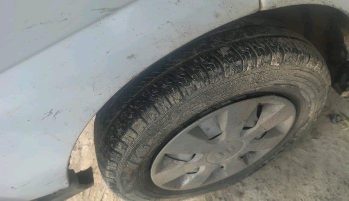 2021 Maruti Eeco 7 STR, Petrol, Manual, 86,978 km, tyre