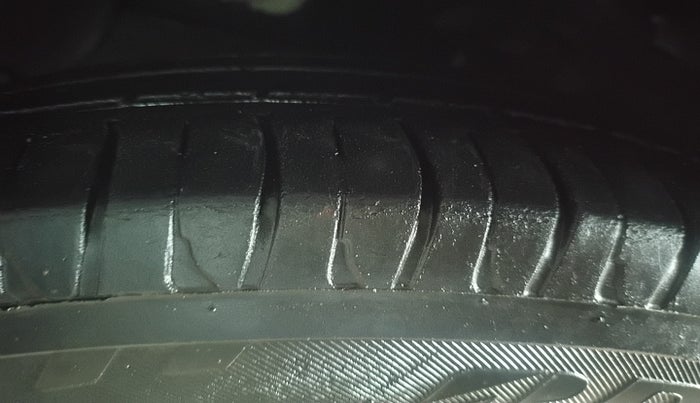 2014 Hyundai Xcent S 1.1 CRDI (O), Diesel, Manual, 1,52,797 km, tyre