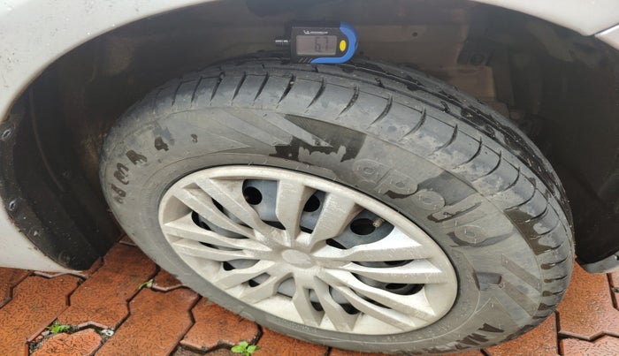 2013 Maruti Swift VDI, Diesel, Manual, 1,20,599 km, tyre