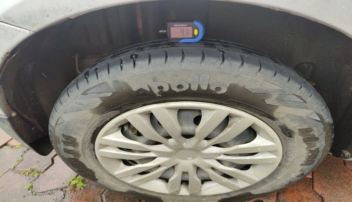 2013 Maruti Swift VDI, Diesel, Manual, 1,20,599 km, tyre