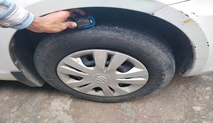 2013 Maruti Swift Dzire VDI, Diesel, Manual, 1,55,651 km, tyre