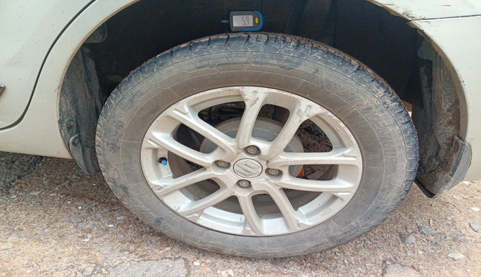 2017 Maruti Dzire VDI, Diesel, Manual, 1,81,835 km, tyre
