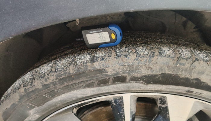 2019 Mahindra XUV300 W8 (O) 1.5 DIESEL, Diesel, Manual, 79,686 km, tyre