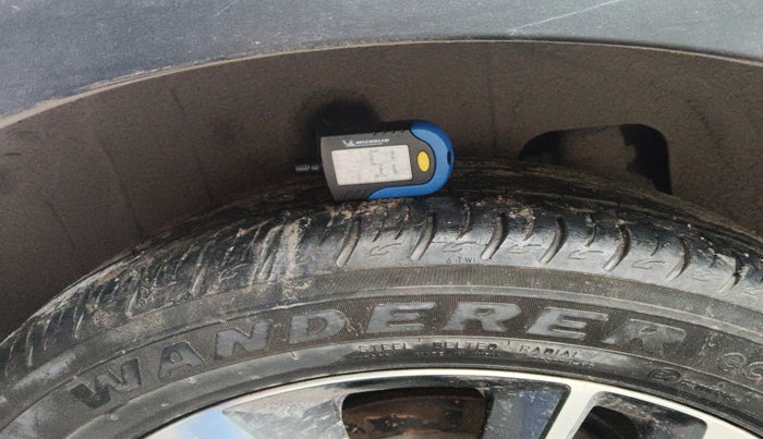 2019 Mahindra XUV300 W8 (O) 1.5 DIESEL, Diesel, Manual, 79,686 km, tyre