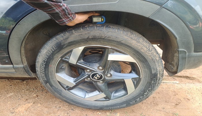 2020 Hyundai VENUE SX 1.5 CRDI, Diesel, Manual, 76,107 km, tyre