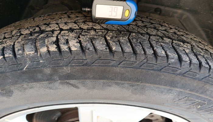 2012 Mahindra XUV500 W8, Diesel, Manual, 1,55,344 km, tyre