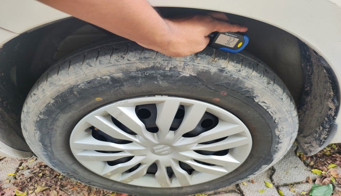 2018 Maruti Dzire VXI, Petrol, Manual, 27,425 km, tyre